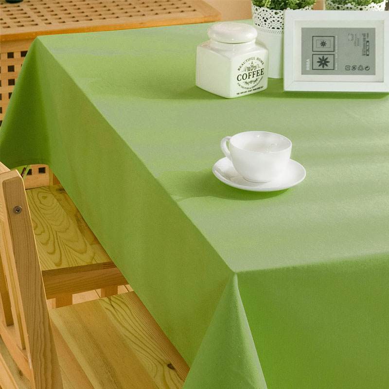 Nonwoven tablecloth